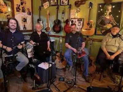 picture of performers